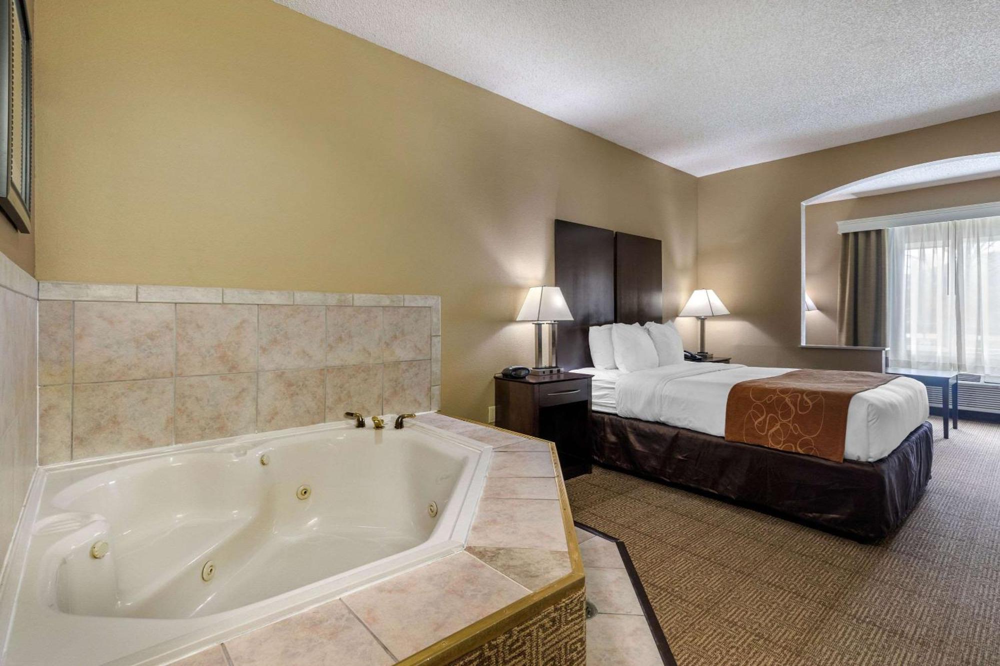 Comfort Suites The Colony - Plano West Экстерьер фото