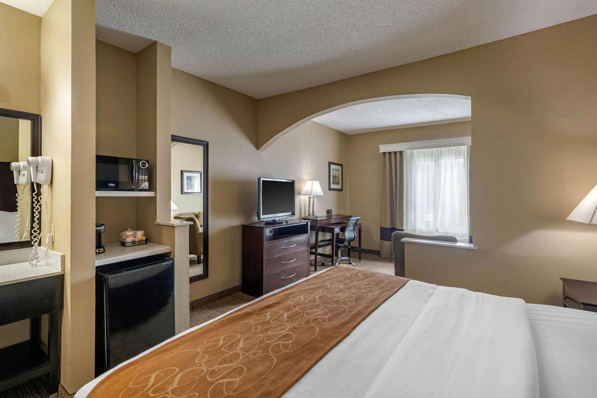 Comfort Suites The Colony - Plano West Экстерьер фото